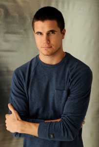 Robbie Amell